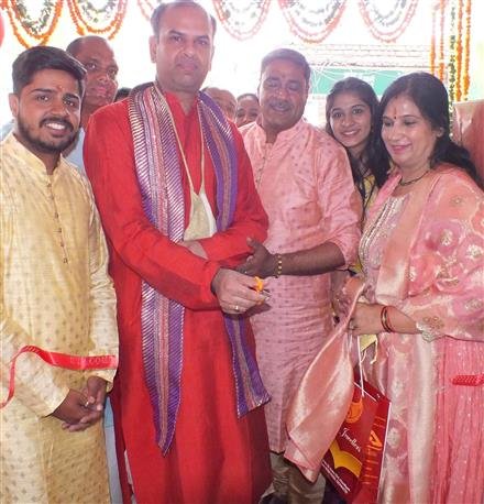 CHANDIGARH YOUNGSTER MADHAV AHUJA SETS UP CHANDIGARH'S LARGEST PATANJALI STORE