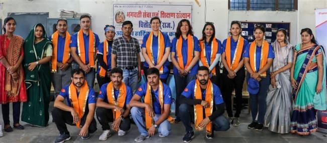 MOTOR CAR EXPEDITION REACHES CHITTORGARH