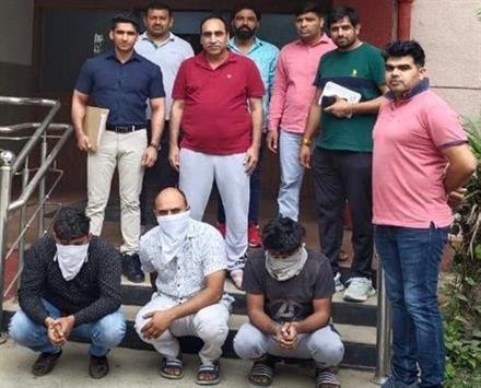 DELHI POLICE UNEARTHED  FACTORY MANUFACTURING SPURIOUS SALPHOSE INSECTICIDE