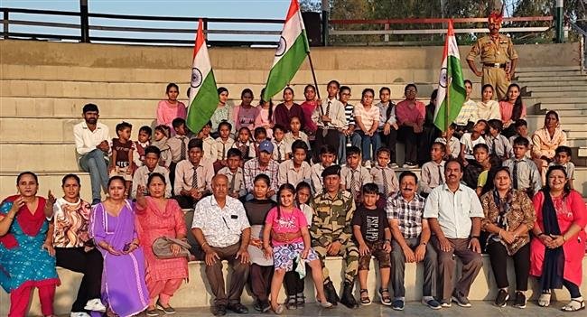 भारत-पाक सरहद पर मनाई रविंद्र नाथ टैगोर जयंती