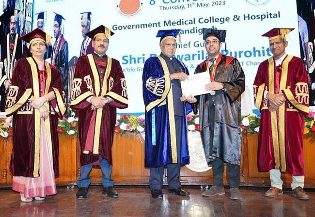 GMCH CONVOCATION HELD , PURUHIT DISTRIBUTES DEGREES