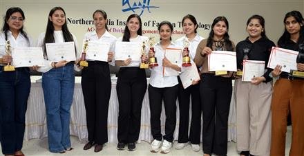 NIIFT STUDENTS OF M. DES (F & T), M.SC. FMM AND M.SC. GMT MAKE FINAL DEGREE PROJECT PRESENTATIONS