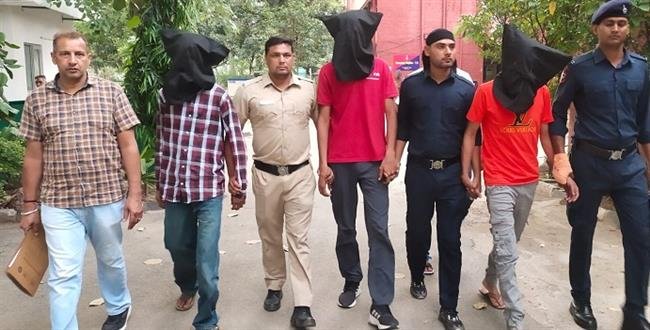 OPERATIONS CELL ARRESTs THREE MAIN MEMBERS OF JASPREET SINGH  JASSI GANG GROUP BIENG RUN BY GURJANT SINGH JANTA WITH ILLEGAL WEAPONS.