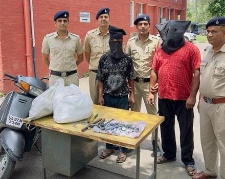 CHANDIGARH POLICE SOLVED THREE CASES OF BURGALARY, SCRAP DEALER  AMONG NOTORIOUS THIEF ARRESTED