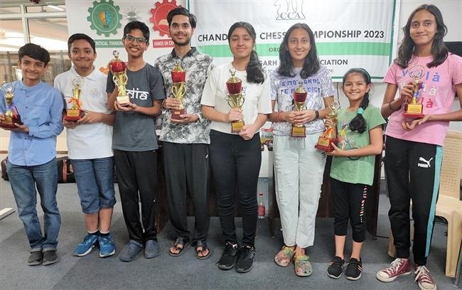 ARYAN AND KAMYA ARE CHANDIGARH CHESS CHAMPS