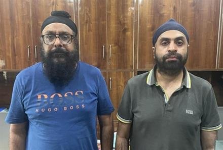 PROPERTY DEALERS TURNED CONMEN DUO WINDLED VICTIM OF CRORES OF RUPEES, ARRESTED.
