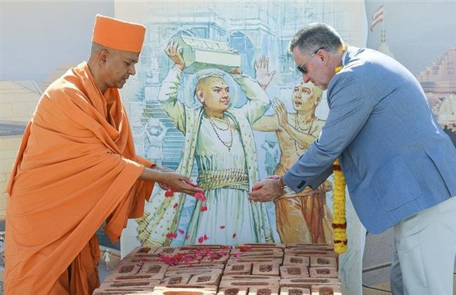 USA AND UAE OFFICIALS VISIT BAPS HINDU MANDIR, ABU DHABI