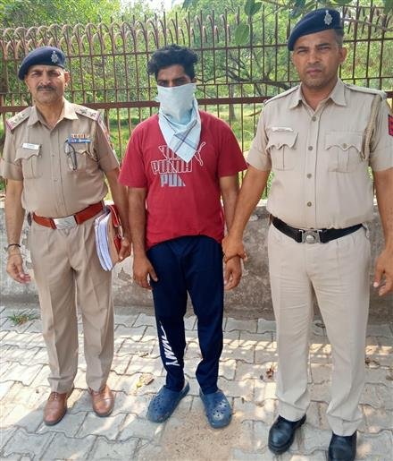 CHANDIGARH POLICE NABBED DRUG PEDDLER WITH HEROIN