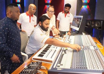 MASTER SALEEM INAUGURATES UNIQUE PLATFORM SOOD ENTERTAINMENT IN ZIRAKPUR
