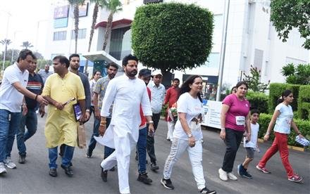 DLF ORGANISED FAMILY WALKATHON