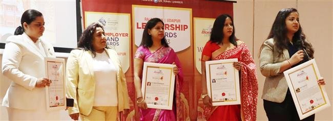 BK SHIKHA HONORED WITH WORLD WOMAN LEADERSHIP AWARD