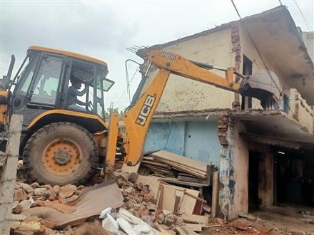 UT ADMINIDTRATION INITIATES MASSIVE ANTI-ENCROACHMENT DRIVE IN KAJHERI