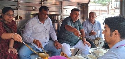 SHREE SHYAM KARUNA FOUNDATION ORGANIZED COMMUNITY KITCHEN