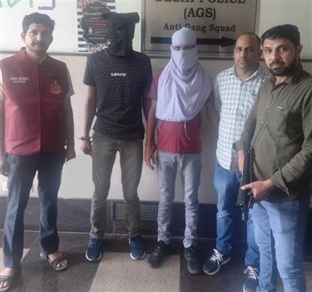 DELHI POLICE ARRESTED TWO SHARP SHOOTERS OF KALA JATHEDI – NARESH SETHI – ANIL CHIPPI GANG