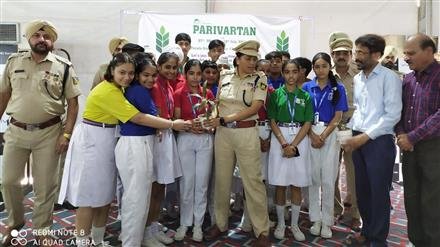 लड़कियों को अधिकाधिक सशस्त्र सुरक्षा बलों में भर्ती होने के लिए आह्वान किया कमांडेंट कमल सिसोदिया ने