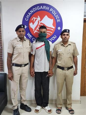 CHANDIGARH POLICE BUSTED GANG OF SNATCHERS, THREE AMONG TWO JUVENILES ARRESTED