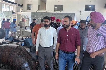 MEET HAYER VISITS KAJAULI WATER WORKS, TRICITY WILL NOT FACE ANY PROBLEM WITH REGARD TO WATER SUPPLY