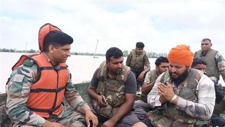 IAF CONTINUES RELIEF OPERATIONS IN FLOOD AFFECTED STATES