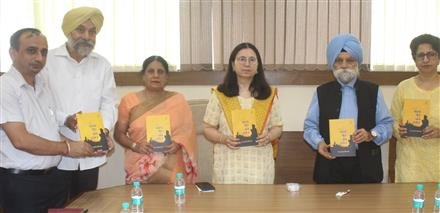 PU VICE CHANCELLOR RELEASED BOOK ENTITLED “NAVAM GURU KO NAMAN”