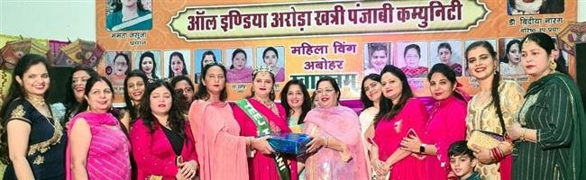PRIYANKA DHAMIJA CROWNED “TEEJ QUEEN”