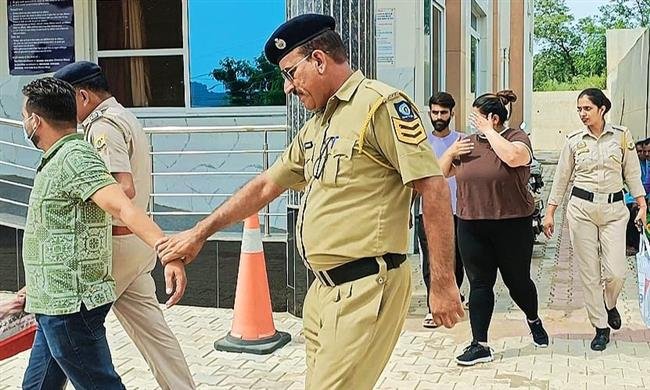 रोपड़ के लवर-लवरिया ने प्रेम जाल में फंसा जज बनाने का झांसा दे की हिमाचल के युवक से की लाखों की ठगी