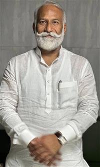 विकास की पटरी से उतरा जीरकपुर शहर: सुखदेव चौधरी