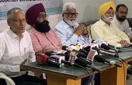 CBSE SHOULD REFRAIN FROM IMPOSING THEIR AUTOCRATIC ORDERS: PRIVATE SCHOOLS ASSOCIATIONS
