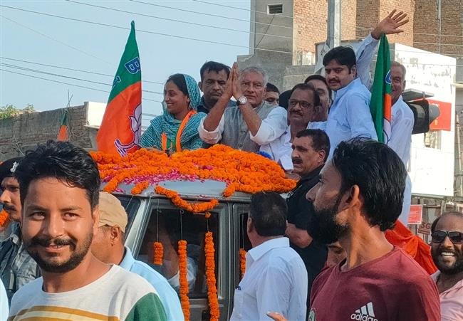 अबोहर नगर निगम के मेयर सहित अधिकांश पार्षद भाजपा में शामिल