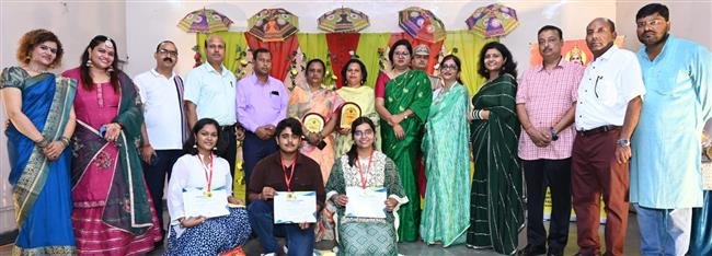 कायस्थ सभा ने धूमधाम से मनाया तीज महोत्सव