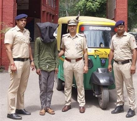 CHANDIGARH POLICE NABS TWO AMONG PINJORE RESIDENT  IN SNATCHING WITHIN 36 HOURS