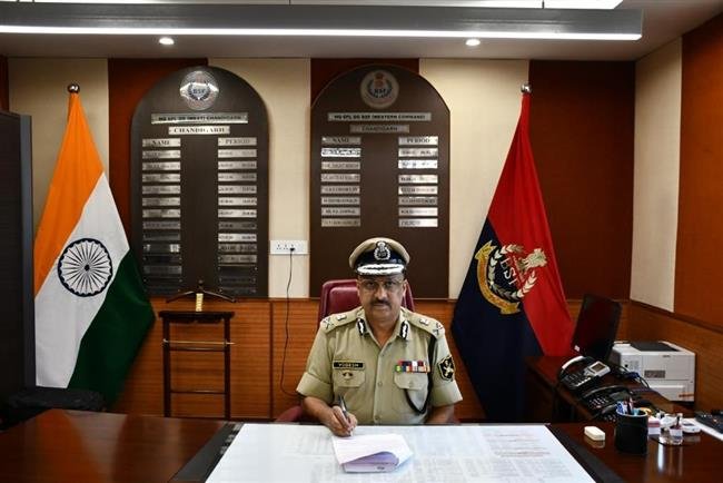 YOGESH BAHADUR KHURANIA, IPS TAKES OVER AS SPECIAL DIRECTOR GENERAL, BSF, WESTERN COMMAND
