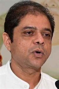 WILL BE ABLE TO THINK ABOUT PEACE JOURNALISM IF WE ARE HAPPY: TUSHAR PRABHUNE