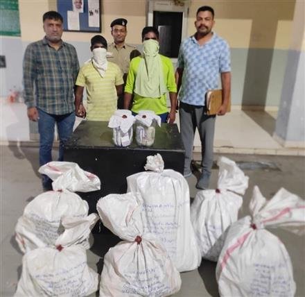 BURGLARY IN INDUSTRIAL AREA, TWO ARRESTED WITH 6 BAGS OF COPPER, BRAS AND CASH ALSO RECOVERED