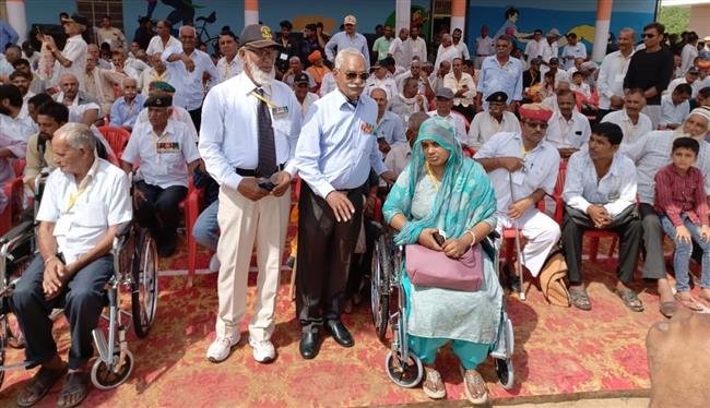 ARMY CONDUCTS EX-SERVICEMEN RALLY
