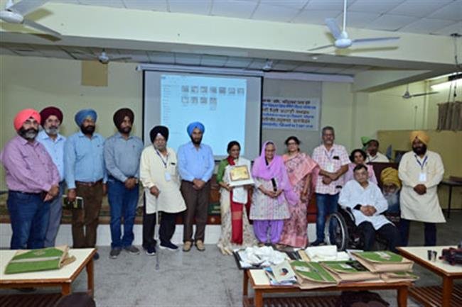 अमृतसर की धरती पर पुरस्कृत हुई बठिंडा की सुप्रसिद्ध लेखिका स्नेह गोस्वामी
