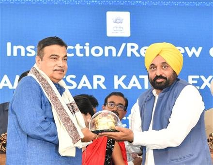 DELHI- KATRA EXPRESSWAY WILL BE HARBINGER OF A NEW ERA OF UNPRECEDENTED DEVELOPMENT AND PROSPERITY IN THE STATE: SAYS CM