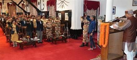GOVERNOR FLAGS-OFF EARTHEN URNS COLLECTED FROM 10 PASSES OF HIMACHAL PRADESH