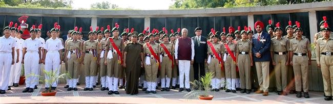 PUROHIT FLAGS OFF BRAVEHEARTS RIDE TO ANNOUNCE MLF 2023 DEDICATED TO MARTYRS OF 1947-48 INDO PAK WAR
