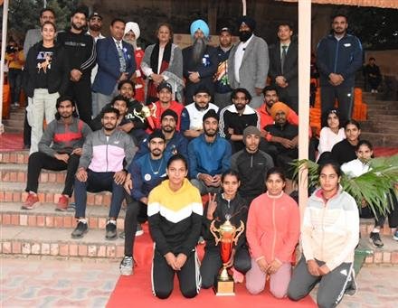 SGGS COLLEGE MEN AND MCM DAV WOMEN WIN OVERALL TROPHIES IN PU ATHLETICS