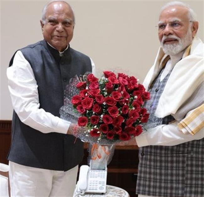 PUNJAB GOVERNOR PUROHIT CALLS ON PRIME MINISTER MODI
