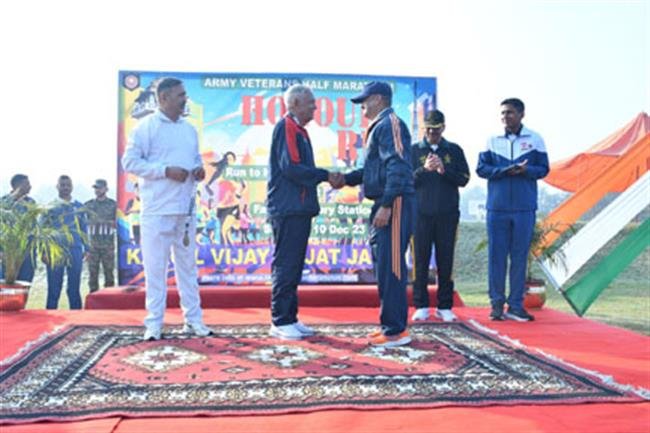 72 वर्षीय डॉक्टर बनवारी लाल 10 किलोमीटर रेस में आए प्रथम