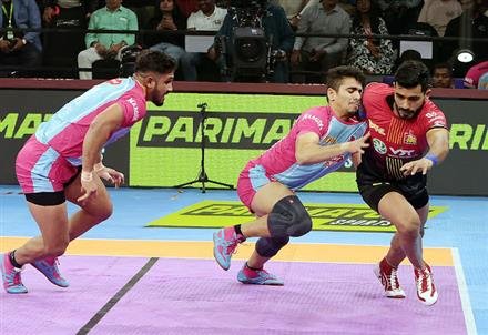 BENGALURU BULLS END HOME LEG WITH CLOSE WIN OVER JAIPUR PINK PANTHERS