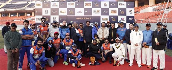 PUNJAB DE SHER TEAM DEFEATED IRS OFFICERS BY 120 RUNS