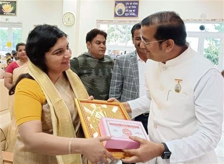 TRIBAL SCHOOLS’ STUDENTS MESMERIZE WITH EXCELLENT PERFORMANCE