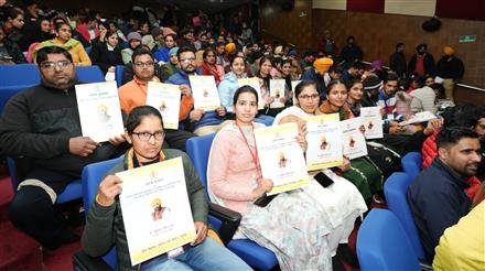 CM CONTINUES MISSION ‘EMPLOYMENT’, HANDS OVER 518 JOB LETTERS TO YOUTH