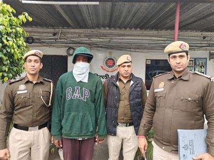 AN ORGANISED SYNDICATE OF FRAUDSTERS INVOLVED IN CHEATING PEOPLE ON THE PRETEXT OF INVESTING MONEY IN STOCK MARKET DISRUPTED