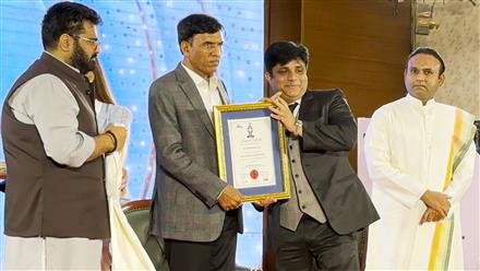 HEALTH MINISTER OF INDIA HONOURED DR. BEERINDER SINGH YOGI WITH SUSHUTRA AWARD FOR ADVANCING HEALTH IN BHARAT