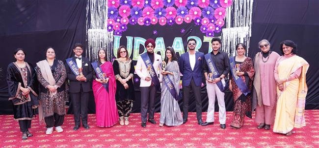 DEV SAMAJ SCHOOL  FAREWELL FUNCTION HELD