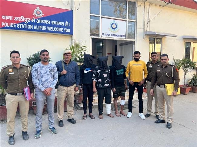 THREE SHARP SHOOTERS OF TILLU TAJPURIA GANG APPREHENDED AFTER A BRIEF EXCHANGE OF FIRE IN ALIPUR AREA