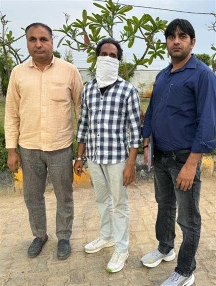 DELHI POLICE ARRESTED PUNJAB BASED AGENT ARRANGED ILLEGAL ENTRY TO GERMANY VIA DONKEY ROUTE.